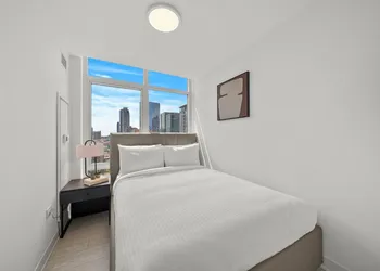 Level Chicago Fulton Market hotel thumbnail 8