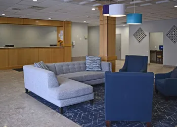 Quality Inn & Suites East Syracuse - Carrier Circle hotel thumbnail 4