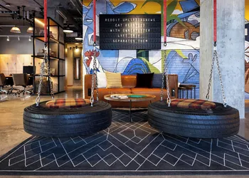 Moxy Omaha Downtown hotel thumbnail 3