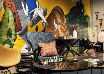 Moxy Omaha Downtown hotel thumbnail 4