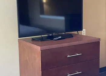 Baymont by Wyndham Phoenix North hotel thumbnail 3