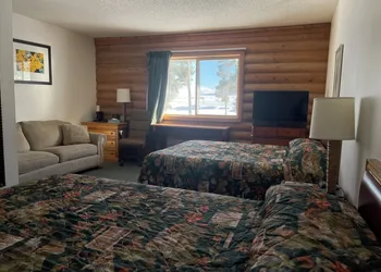 Bear Lodge Resort hotel thumbnail 2