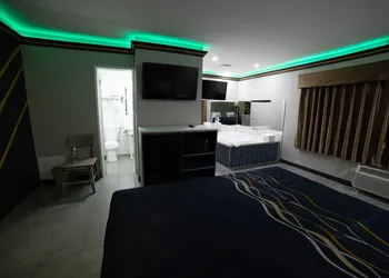 Artesia Motor Inn hotel thumbnail 3