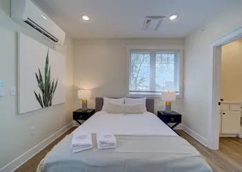 DreamStay on Clay hotel thumbnail 5