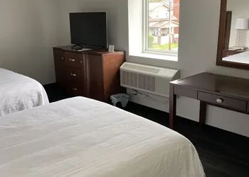 Elker Inn & Suites hotel thumbnail 4