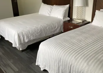 Elker Inn & Suites hotel thumbnail 5