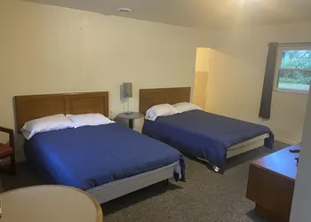 The Maple Motel Erie hotel thumbnail 2