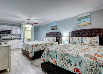Tiffany's Motel & Condos hotel thumbnail 7