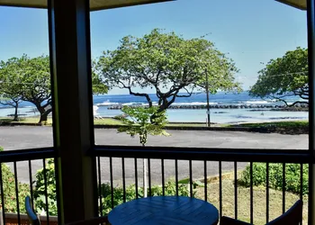 Hilo Beach House Inn hotel thumbnail 7