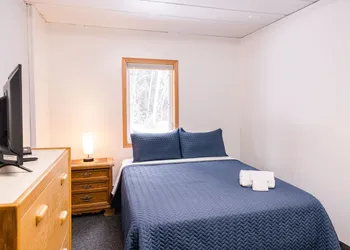Delta Lodge hotel thumbnail 3