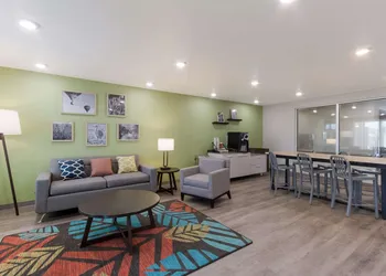 Woodspring Suites Chandler Airport hotel thumbnail 2