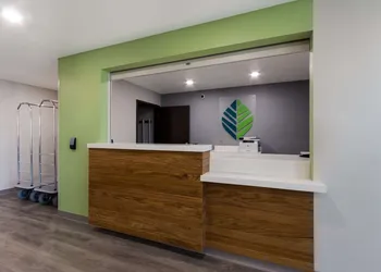 Woodspring Suites Chandler Airport hotel thumbnail 3