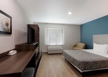 Woodspring Suites Chandler Airport hotel thumbnail 5