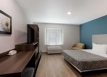 Woodspring Suites Chandler Airport hotel thumbnail 5