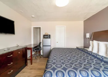 Economy Inn By OYO, Lamesa TX hotel thumbnail 7