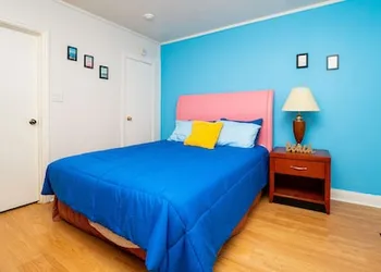 Yellow Pillow inn hotel thumbnail 4