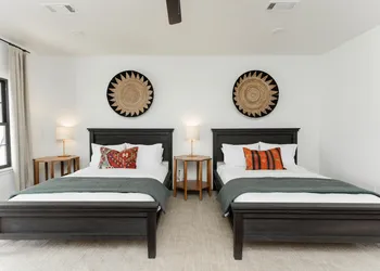 La Palmilla Texas hotel thumbnail 2