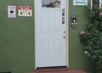 Green spot motel hotel thumbnail 2