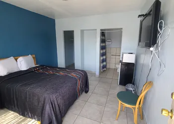 Green spot motel hotel thumbnail 3