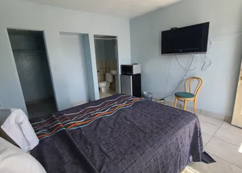 Green spot motel hotel thumbnail 8