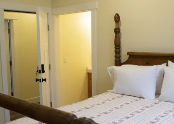 Iron Horse Inn Bed & Breakfast hotel thumbnail 3