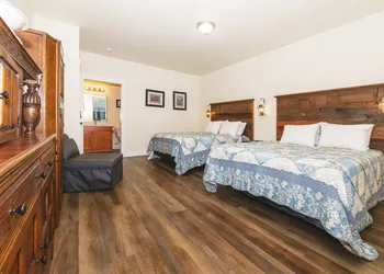 Iron Horse Inn Bed & Breakfast hotel thumbnail 6