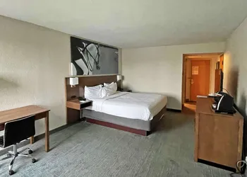 Clarion Pointe Hopkinsville near The Bruce Convention Center hotel thumbnail 2