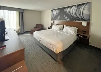 Clarion Pointe Hopkinsville near The Bruce Convention Center hotel thumbnail 3