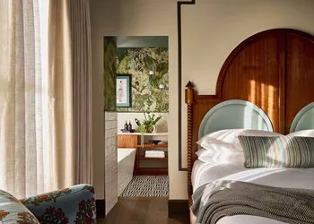 Zelda Dearest hotel thumbnail 5