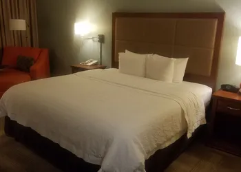 Wingate by Wyndham St. Louis Airport hotel thumbnail 7