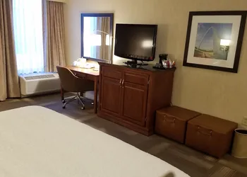 Wingate by Wyndham St. Louis Airport hotel thumbnail 8