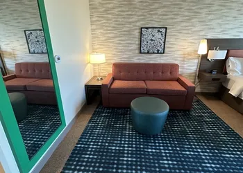Home2 Suites By Hilton Racine hotel thumbnail 6