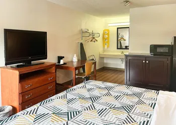 Studio 6 Suites Dayton, Oh - Englewood hotel thumbnail 3