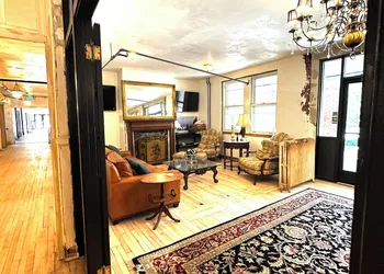 Silverton Mountain Manor hotel thumbnail 3