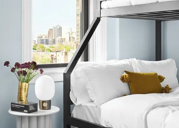 The Neighborhood Hotel - Lincoln Park hotel thumbnail 4