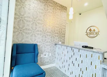 La Casa Inn hotel thumbnail 2