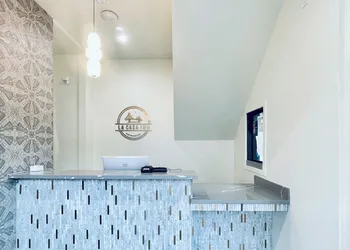 La Casa Inn hotel thumbnail 4