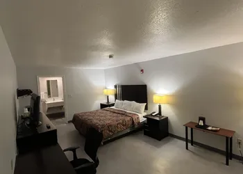 Atria Inn & Suites hotel thumbnail 8