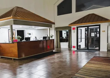 FairBridge Inn & Suites Canadian hotel thumbnail 4