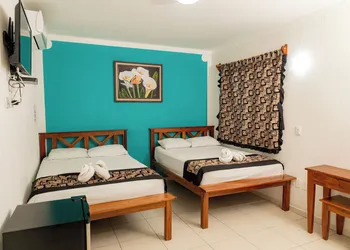 Hotel Las Palmas en Laurel hotel thumbnail 4