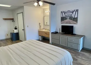 The Klassic Inn hotel thumbnail 5