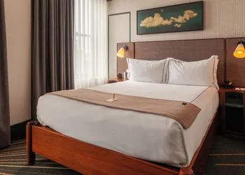 The Flat Iron Hotel, a Member of Design Hotels hotel thumbnail 8