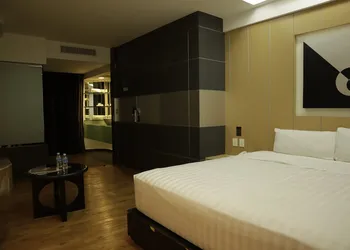 NewPort love hotel hotel thumbnail 5