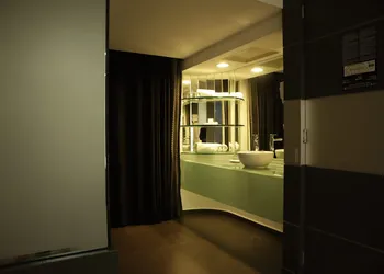 NewPort love hotel hotel thumbnail 8