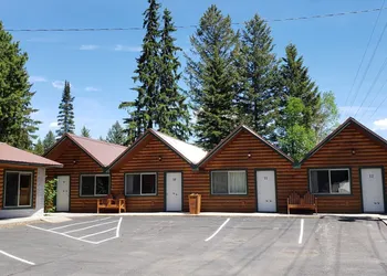 Beargrass Lodging and RV Resort hotel thumbnail 3