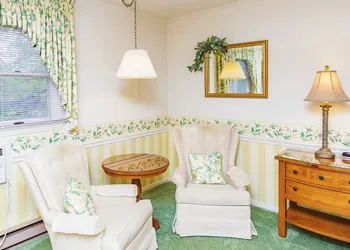 Azalea Garden Inn hotel thumbnail 6