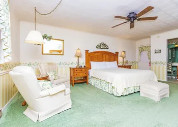 Azalea Garden Inn hotel thumbnail 8