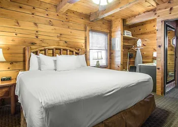 Christmas Mountain Campground hotel thumbnail 4