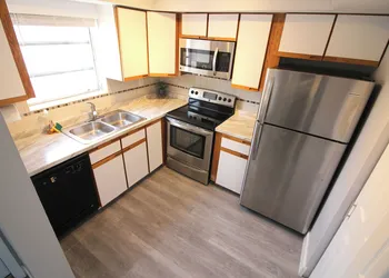 Tarpon Harbor Vacation Rentals hotel thumbnail 5