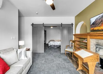 Webber Hotel hotel thumbnail 6